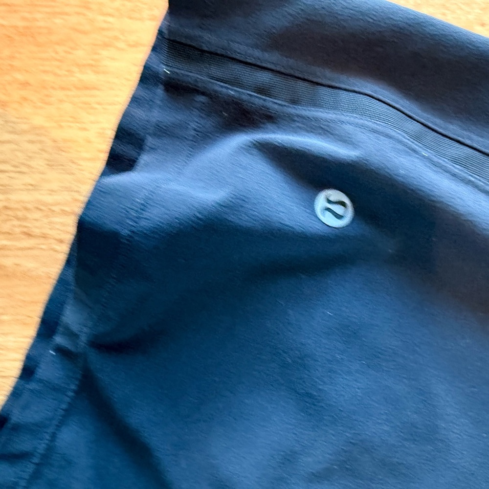 lululemon athletica Men's Athletic Shorts - Black